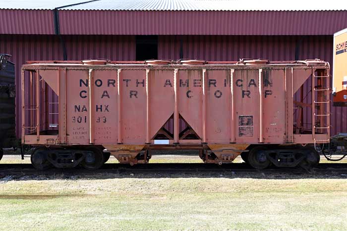 North American Car Corp. #NAHX 30133 boxcar