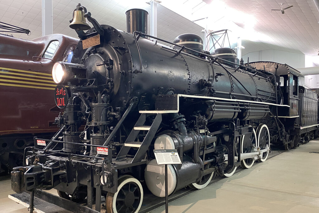 United States Army #101 Pershing locomotive and tender